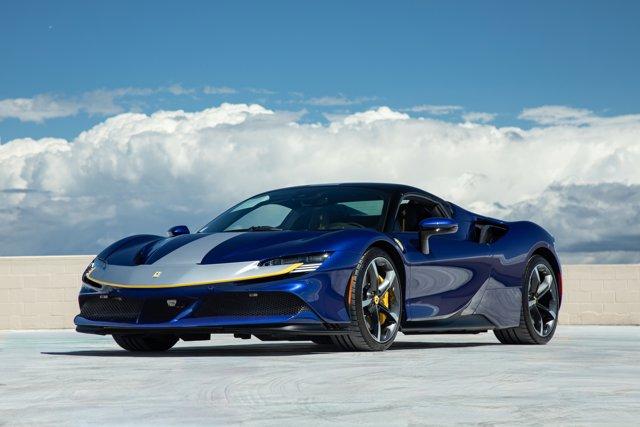 2023 Ferrari SF90 SPIDER