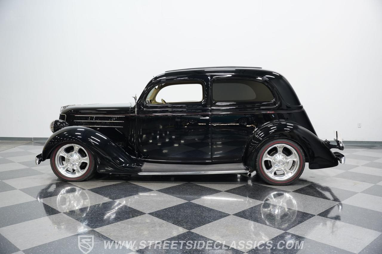 1936 Ford Tudor Slantback Streetrod