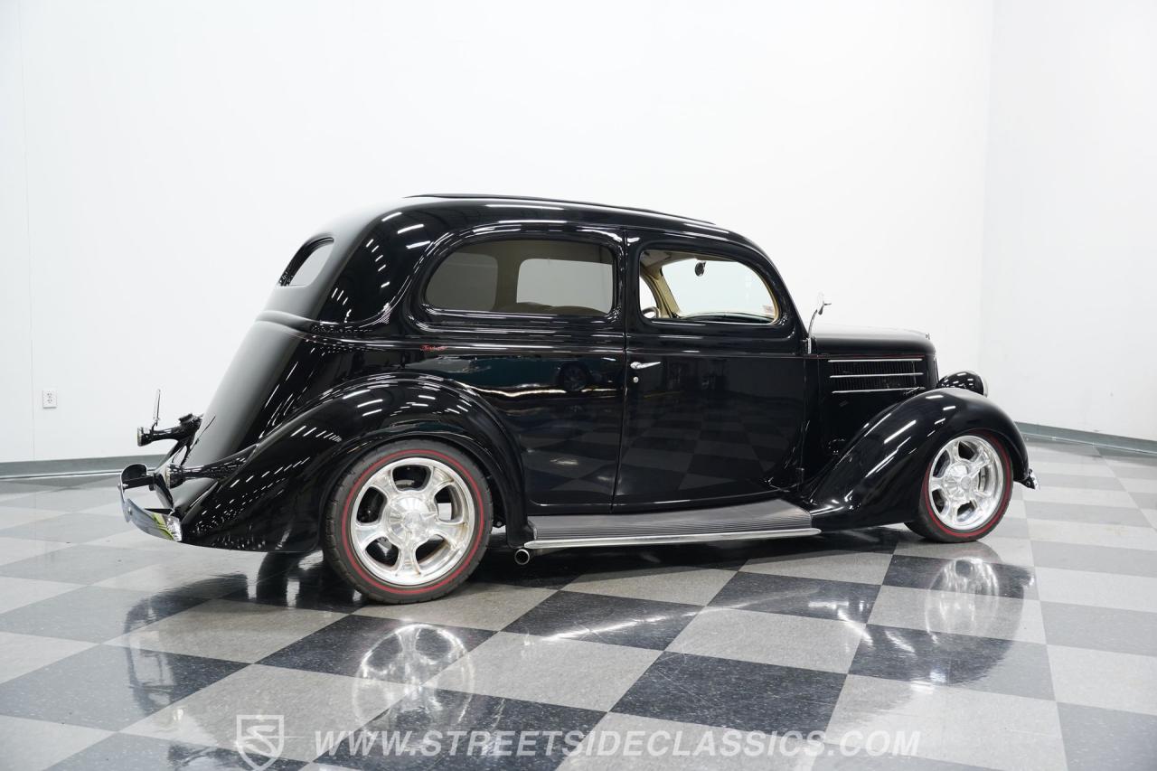 1936 Ford Tudor Slantback Streetrod