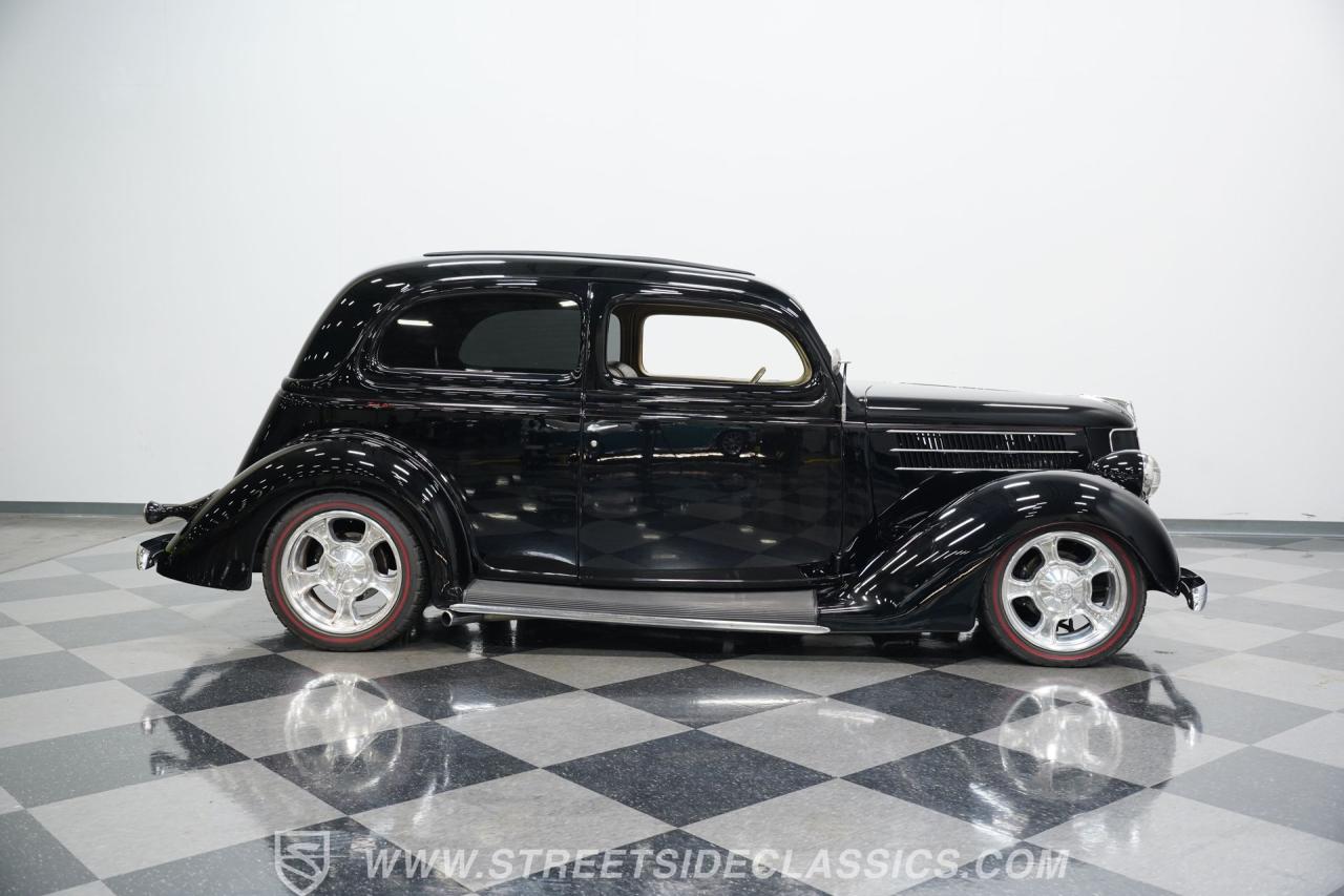 1936 Ford Tudor Slantback Streetrod