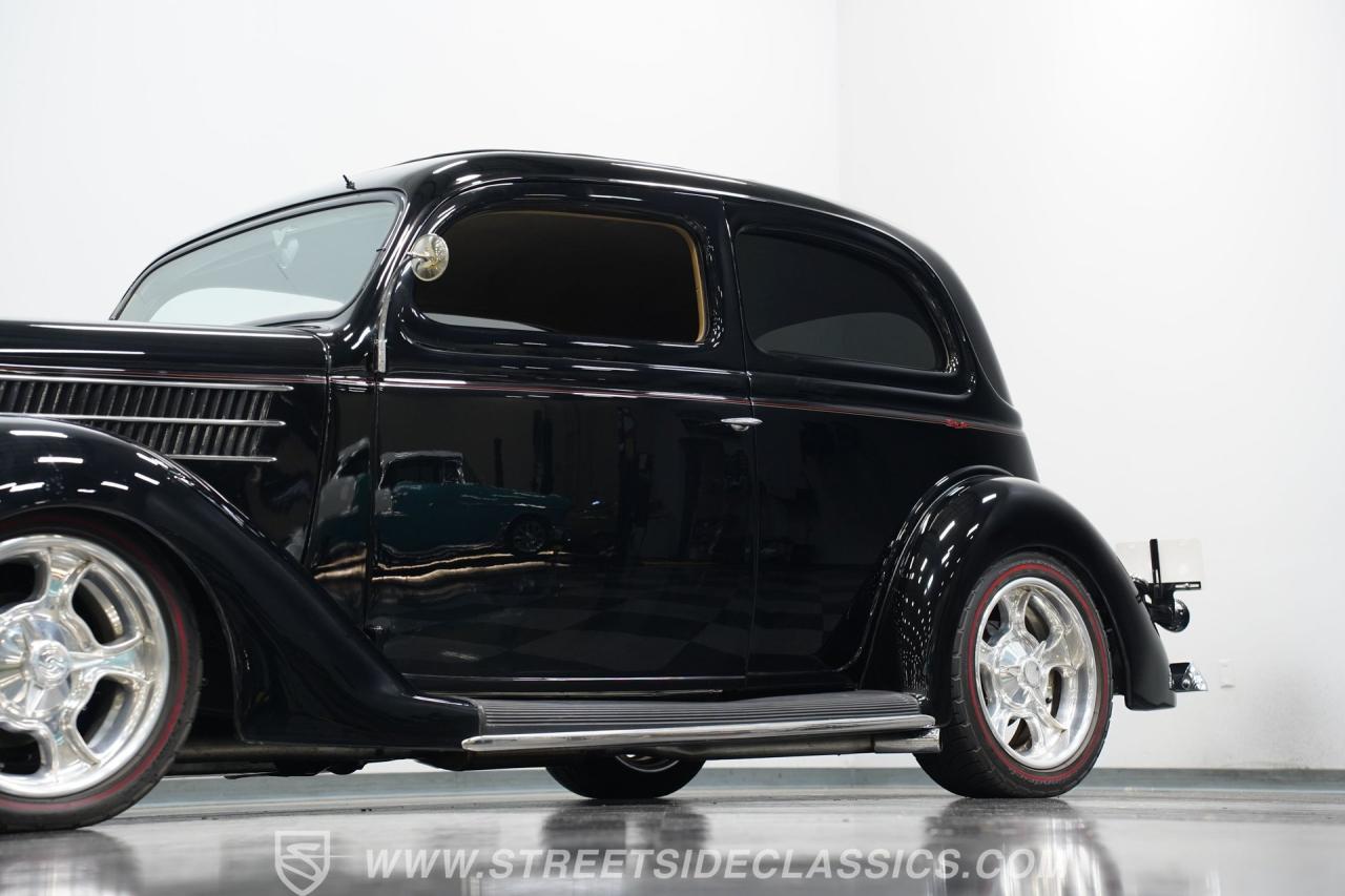 1936 Ford Tudor Slantback Streetrod