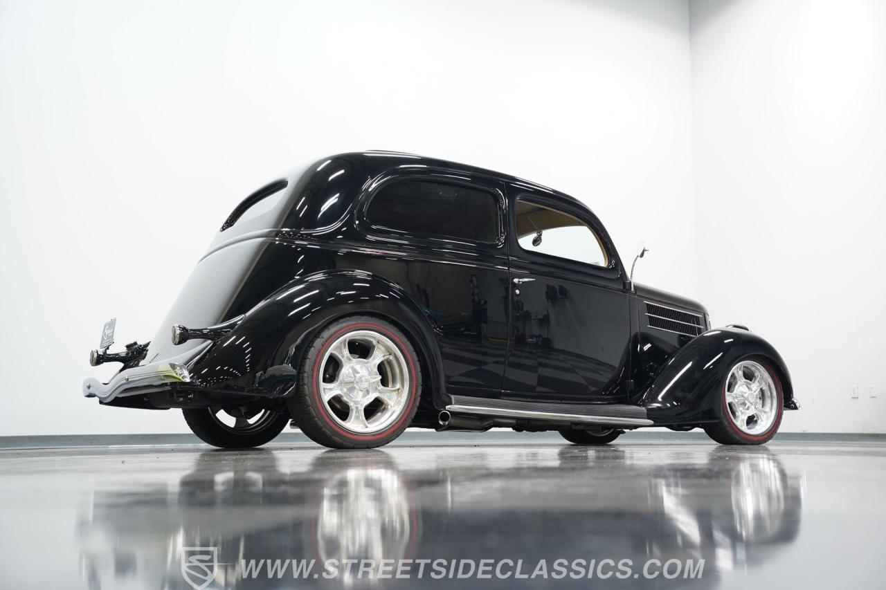 1936 Ford Tudor Slantback Streetrod