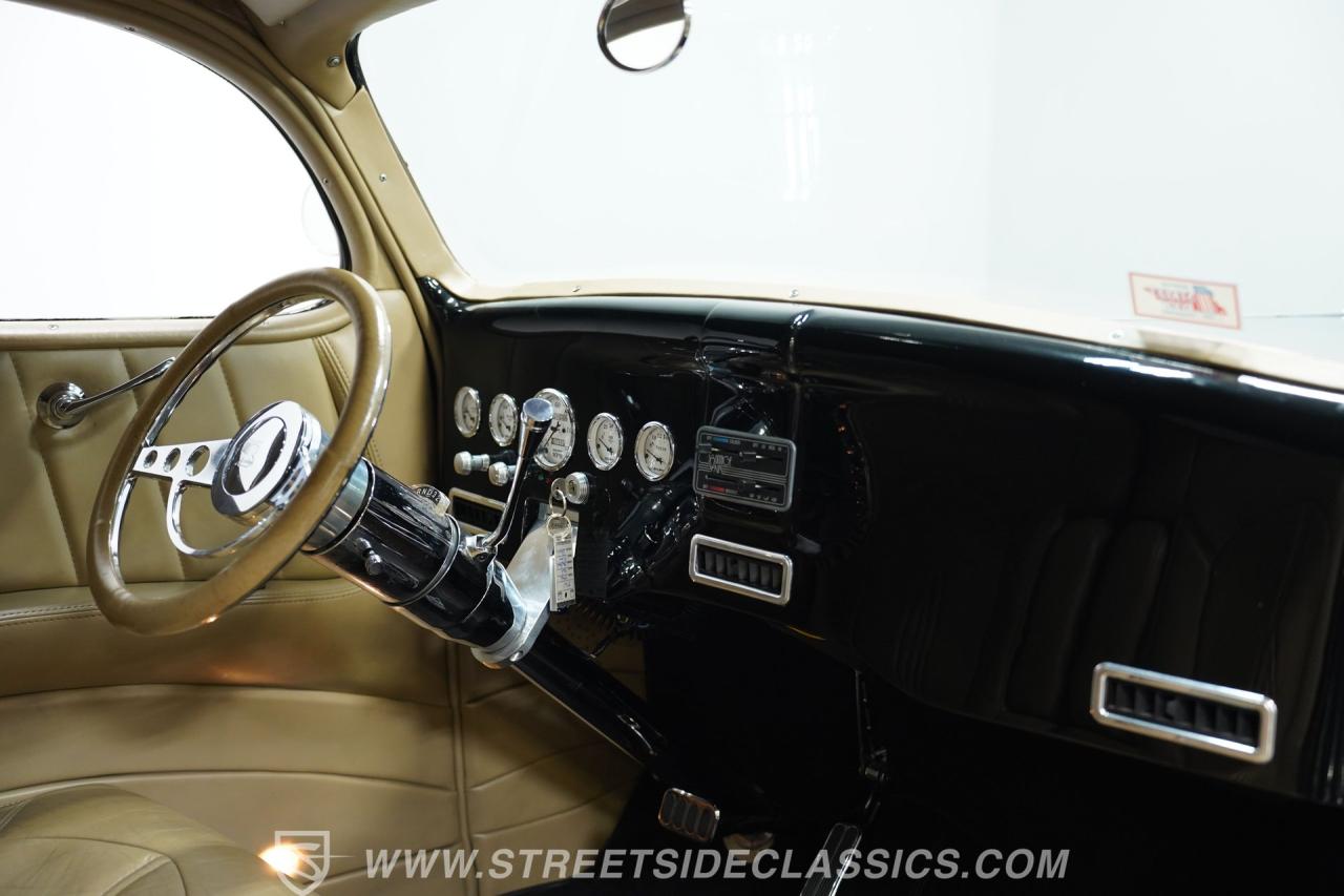 1936 Ford Tudor Slantback Streetrod