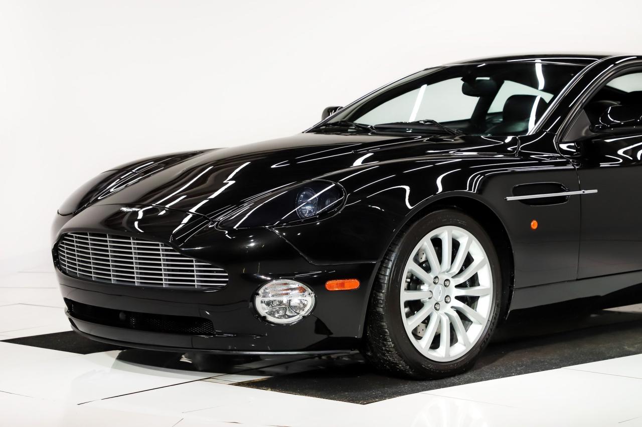 2003 Aston Martin Vanquish 2+2