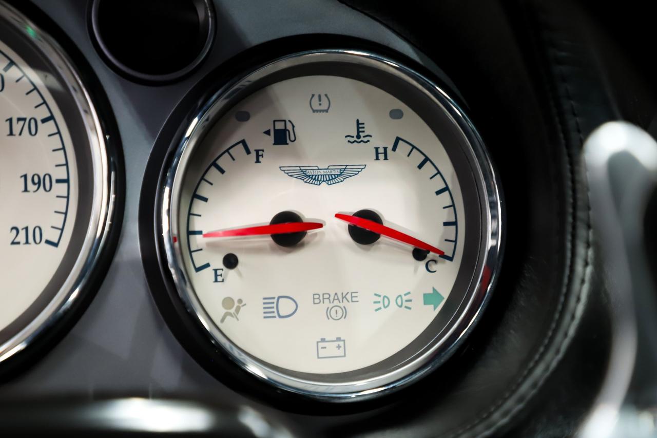 2003 Aston Martin Vanquish 2+2