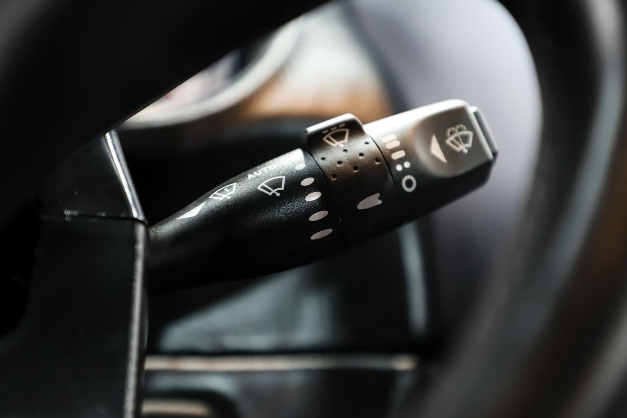 2003 Aston Martin Vanquish 2+2