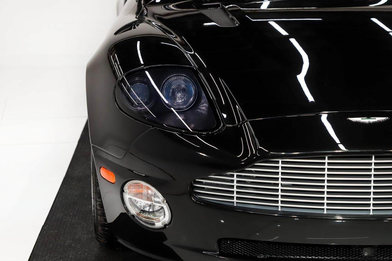 2003 Aston Martin Vanquish 2+2