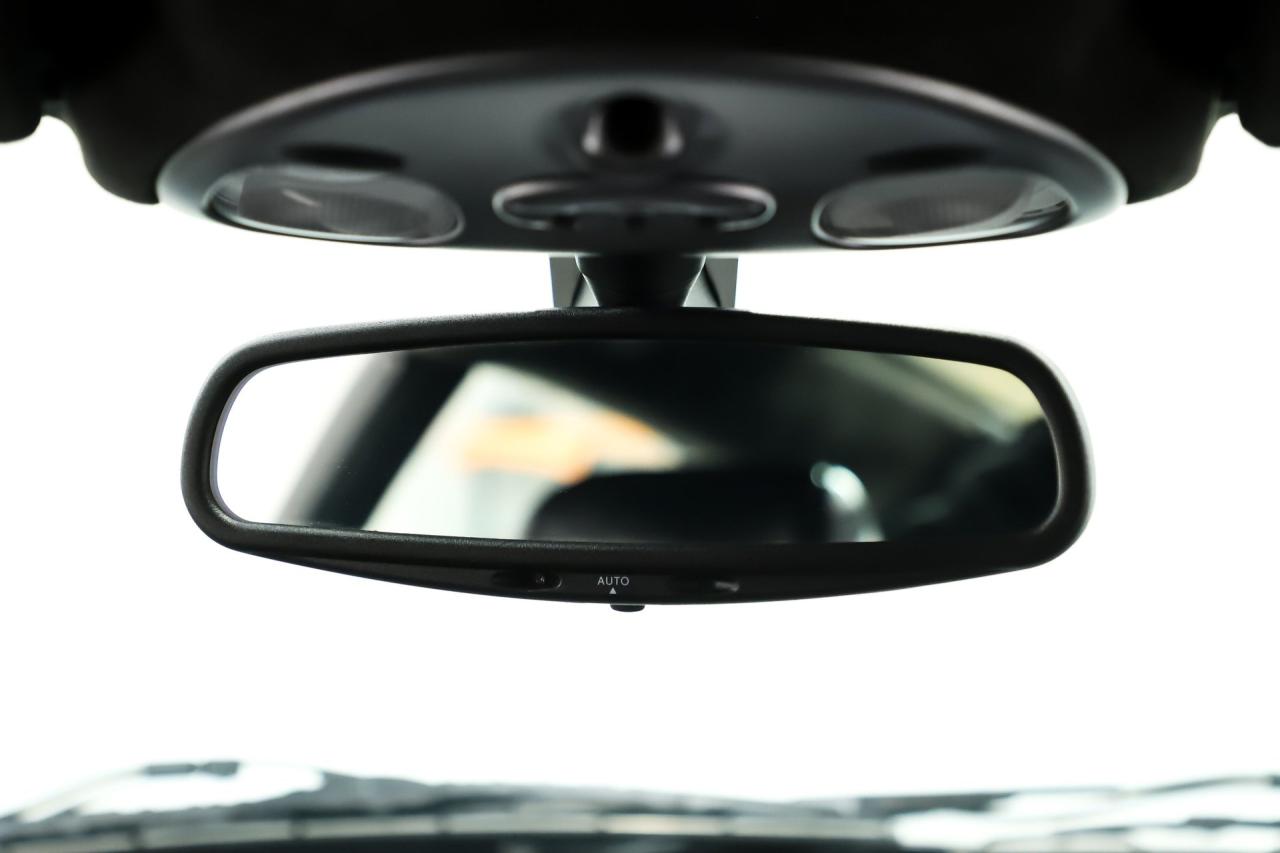 2003 Aston Martin Vanquish 2+2