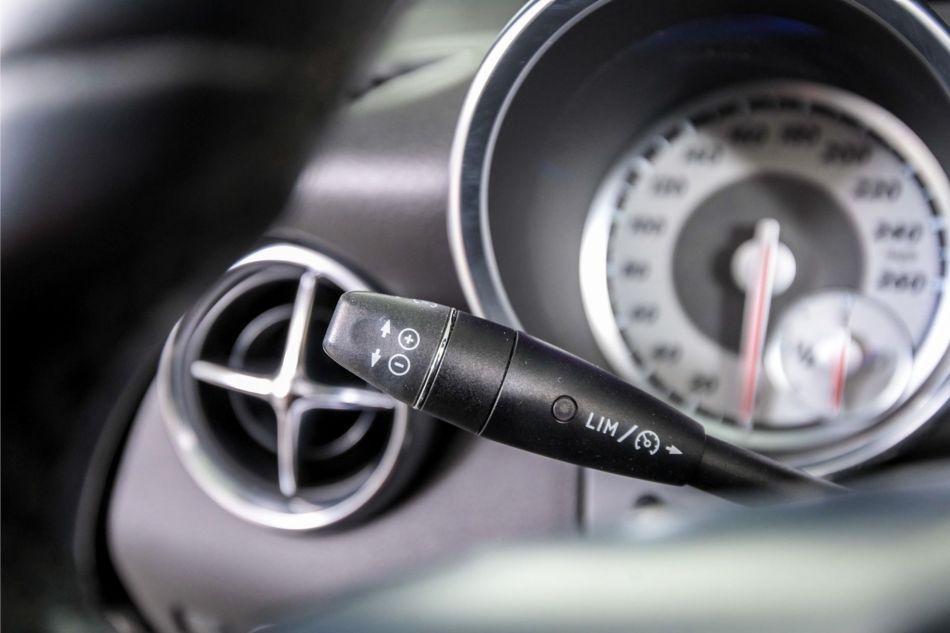 2012 Mercedes - Benz SLK