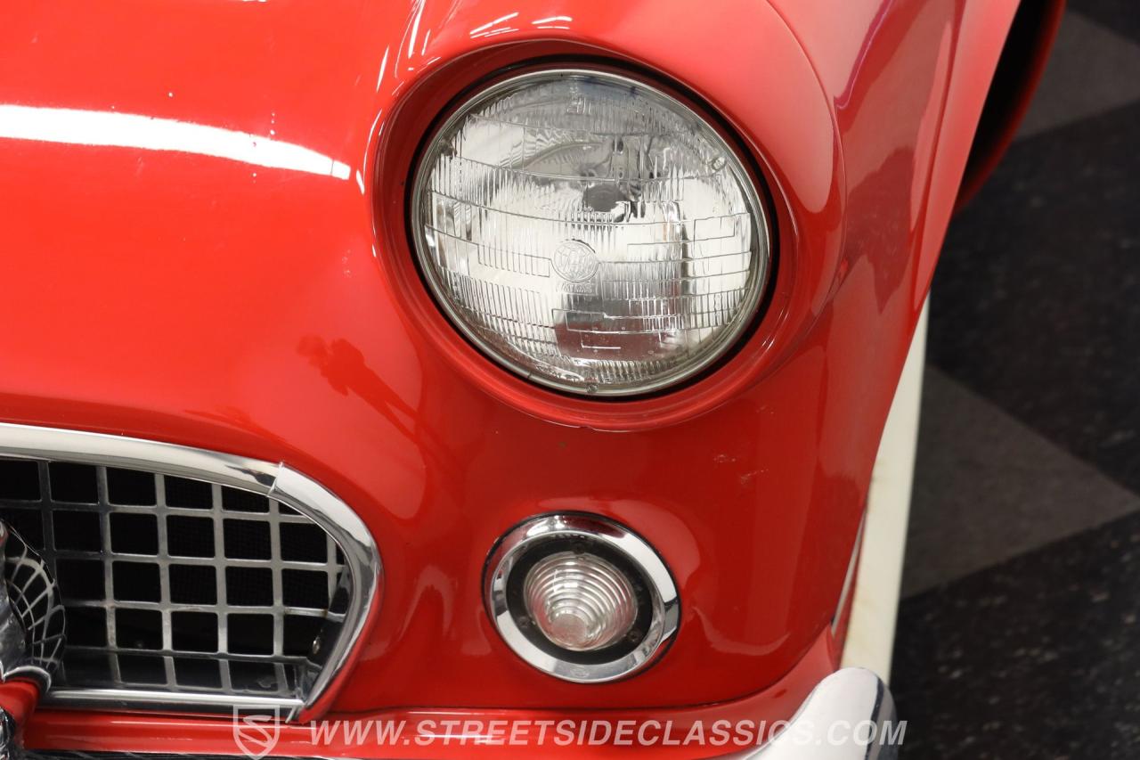 1955 Ford Thunderbird