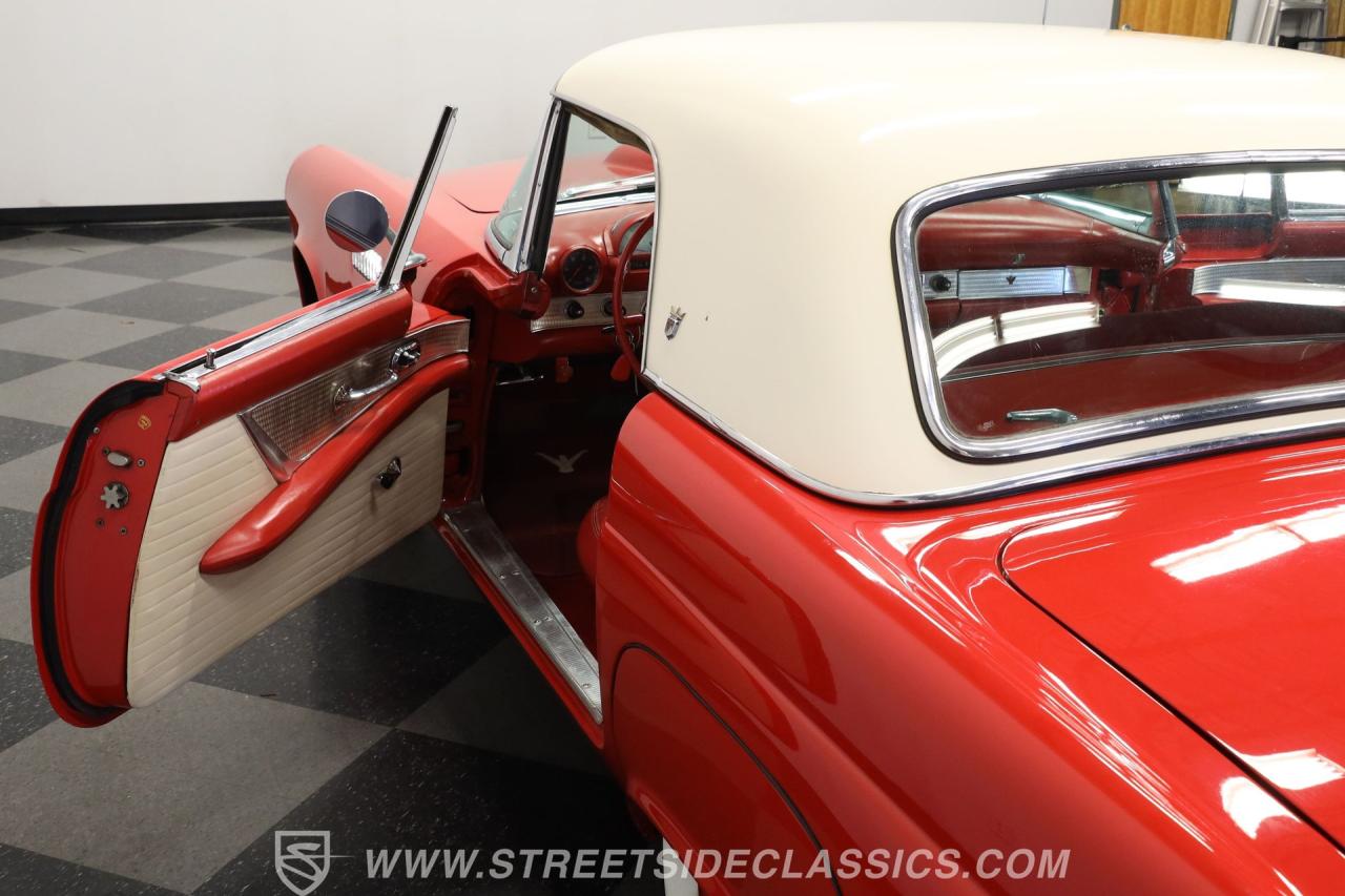 1955 Ford Thunderbird