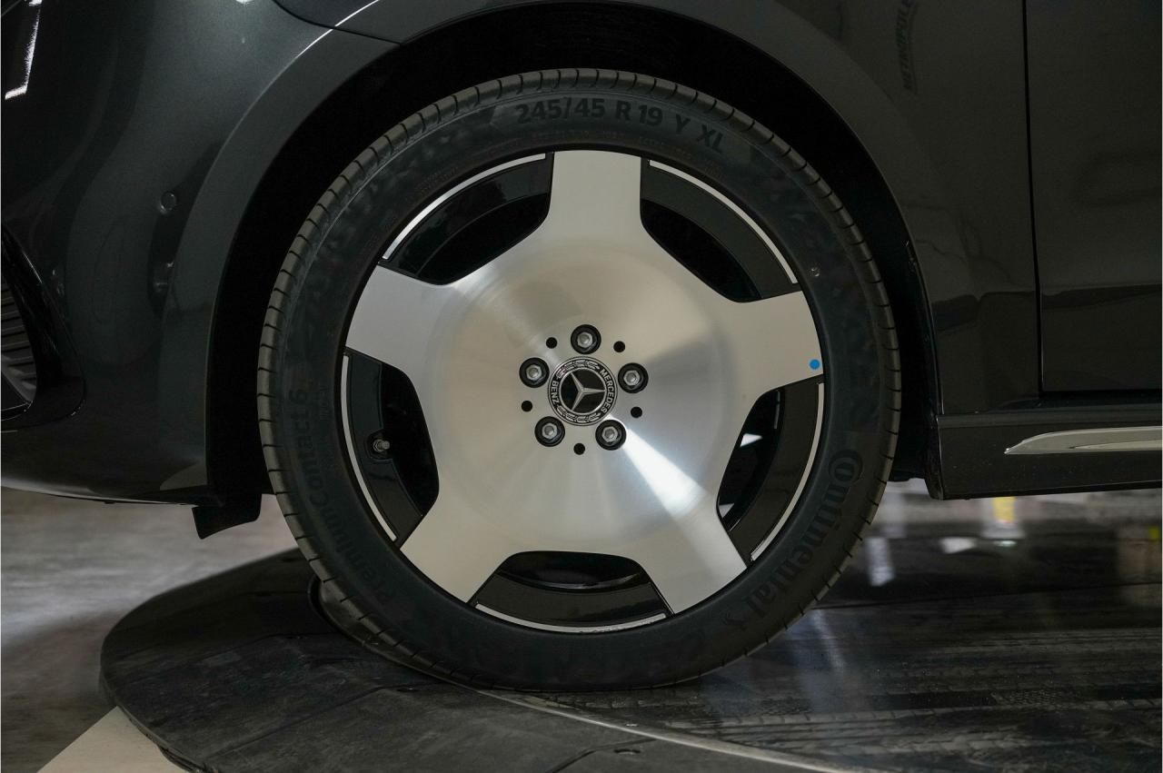 2025 Mercedes - Benz V-Class