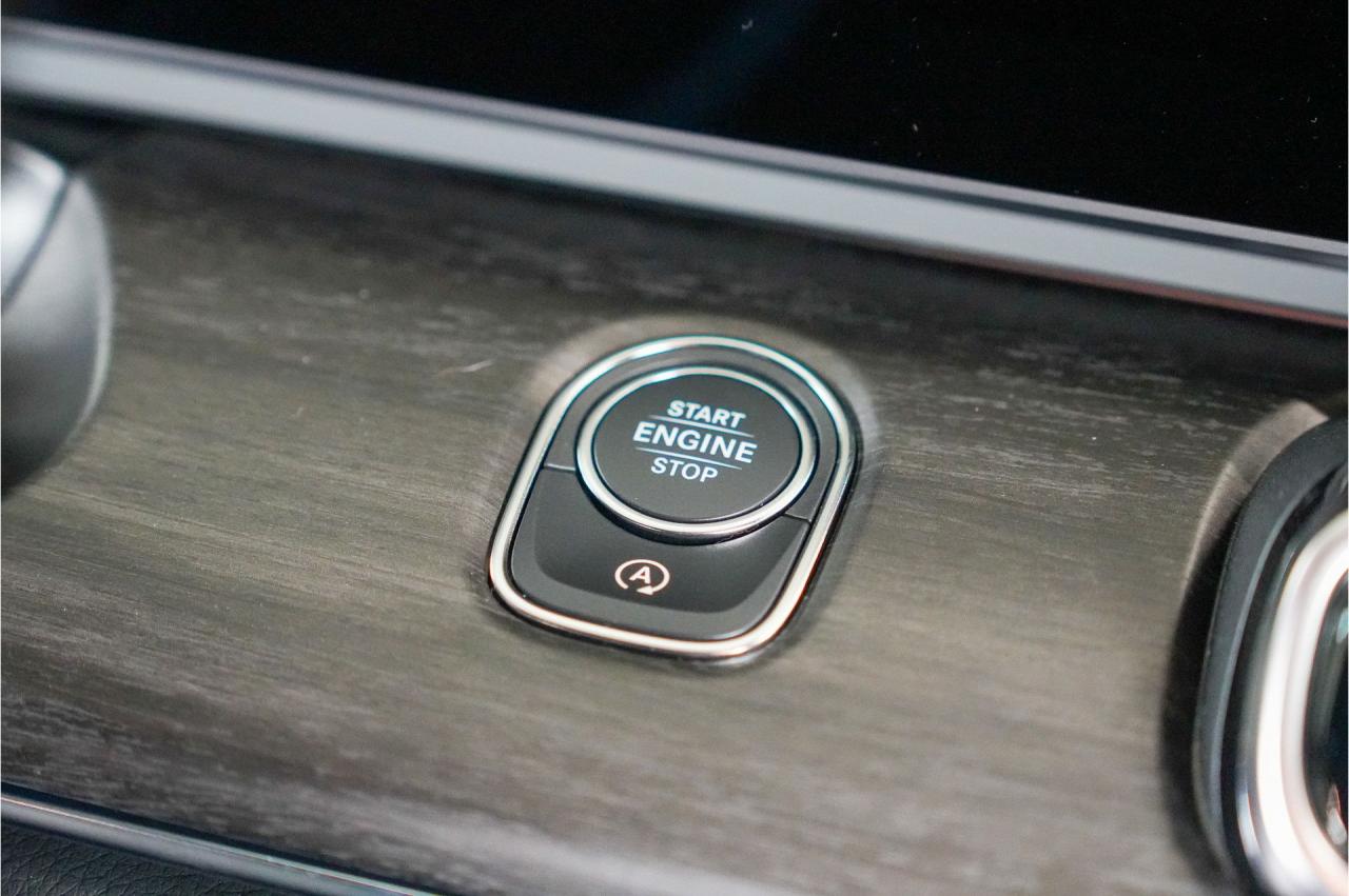 2025 Mercedes - Benz V-Class