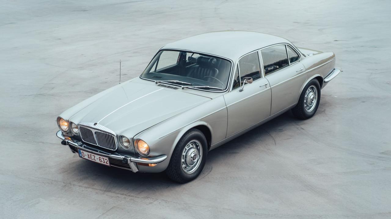 1974 Daimler Double-Six Series II