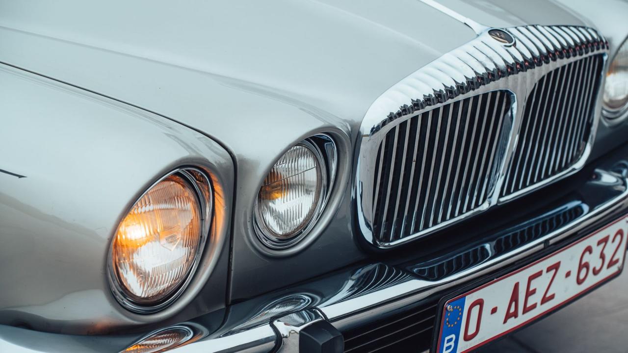 1974 Daimler Double-Six Series II