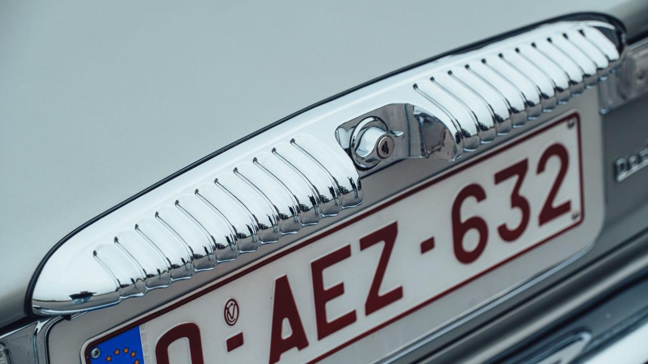 1974 Daimler Double-Six Series II