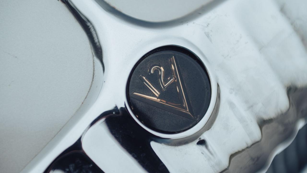 1974 Daimler Double-Six Series II