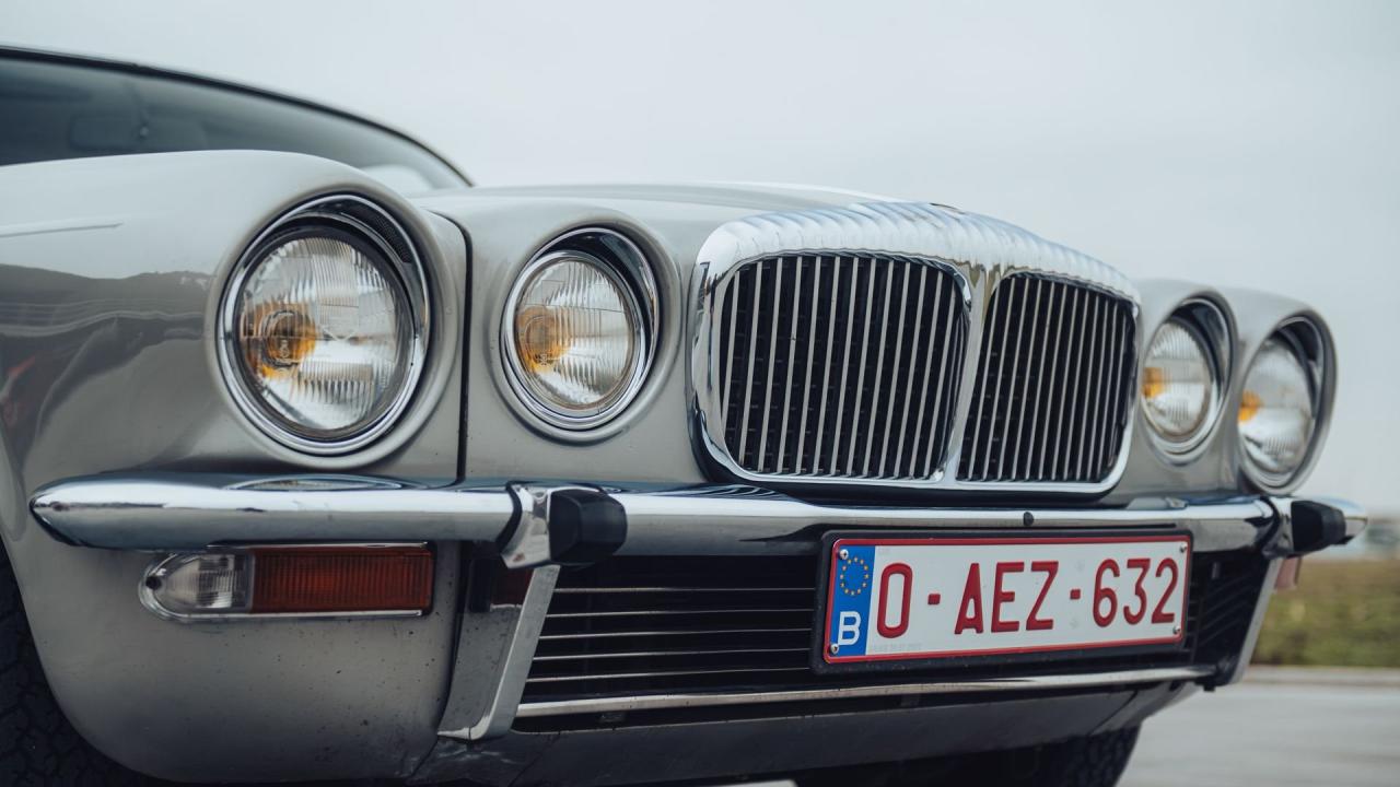 1974 Daimler Double-Six Series II