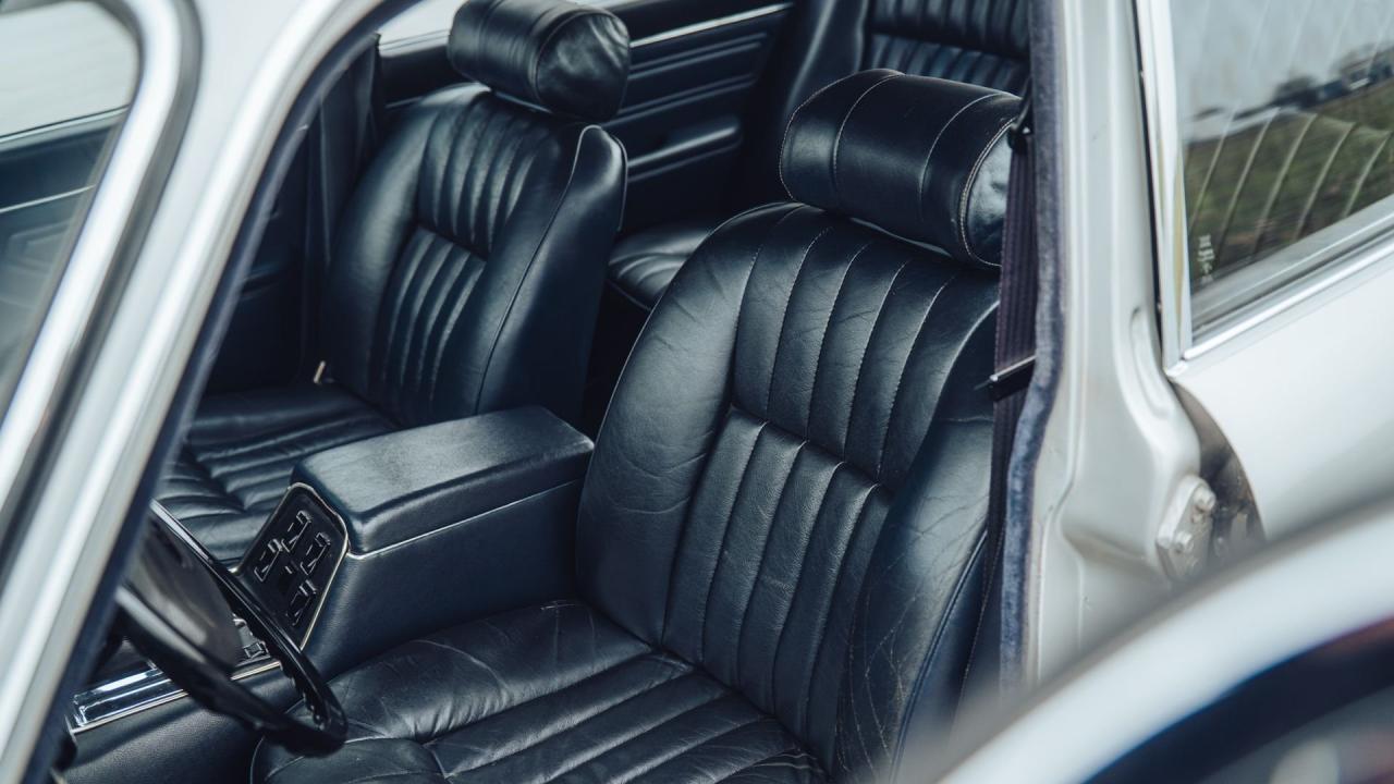 1974 Daimler Double-Six Series II