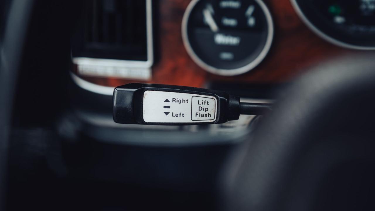 1974 Daimler Double-Six Series II