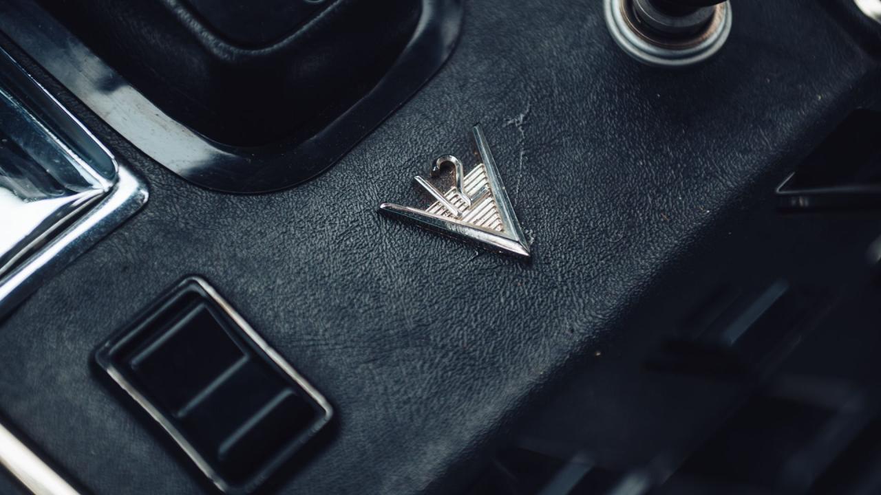 1974 Daimler Double-Six Series II