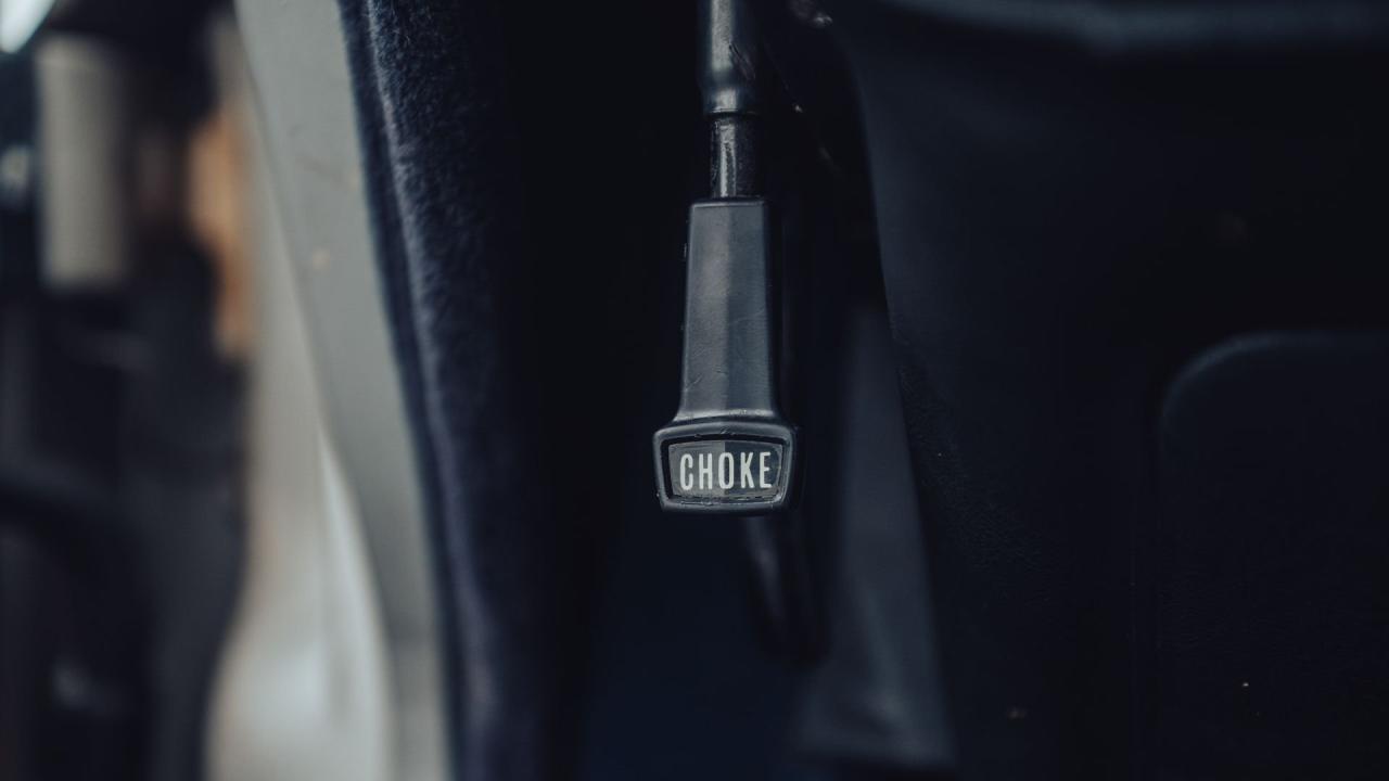 1974 Daimler Double-Six Series II