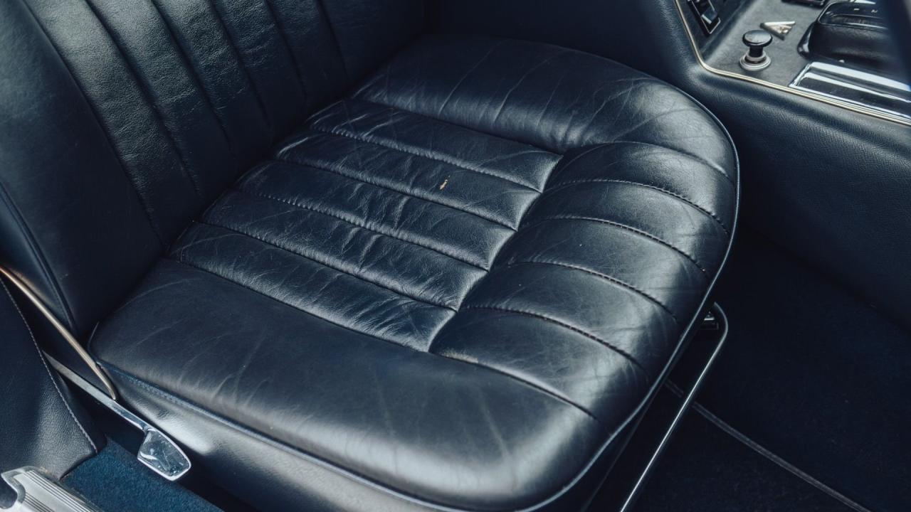 1974 Daimler Double-Six Series II