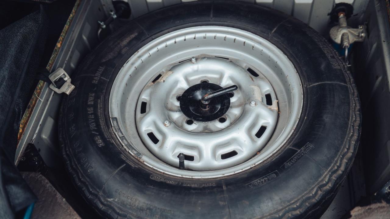 1974 Daimler Double-Six Series II