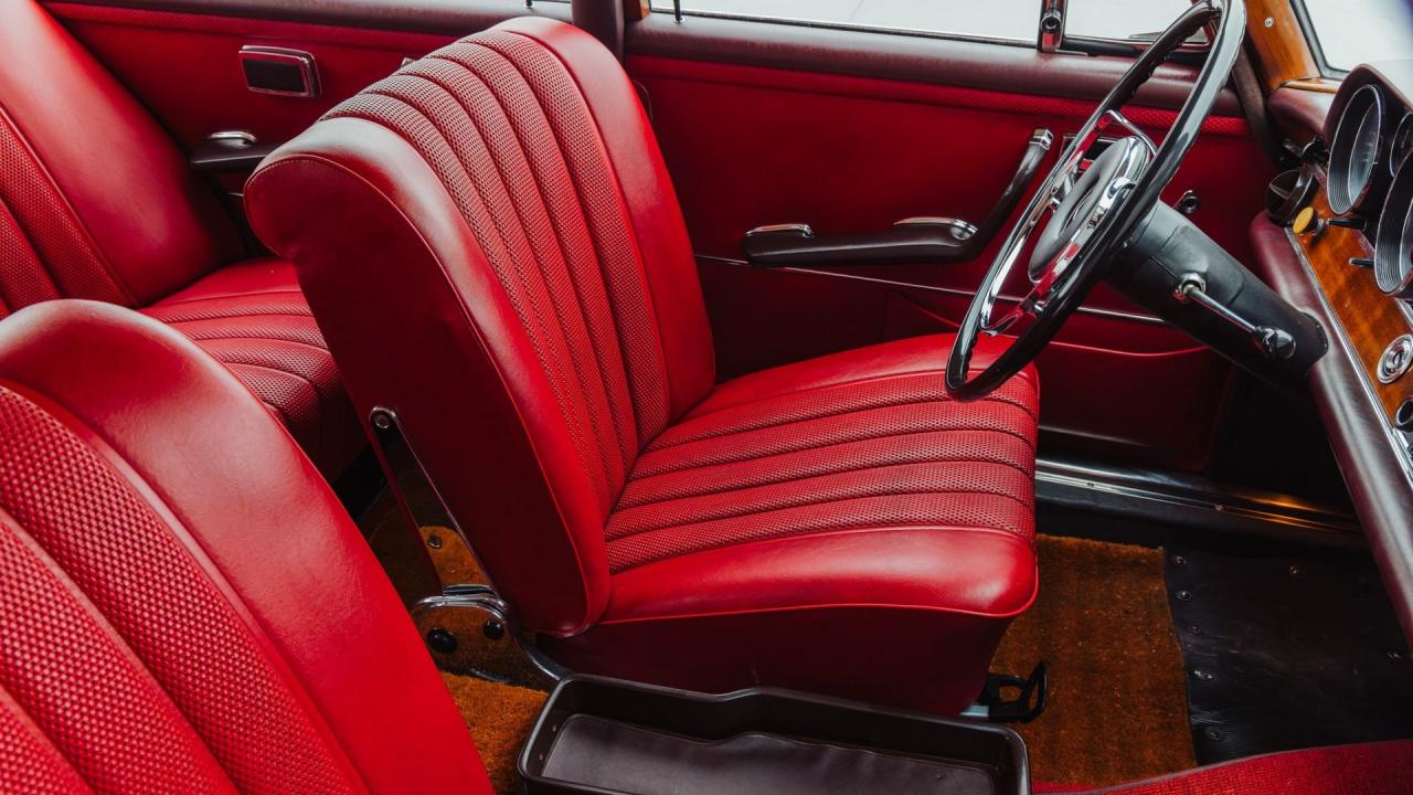 1966 Mercedes - Benz 250 S