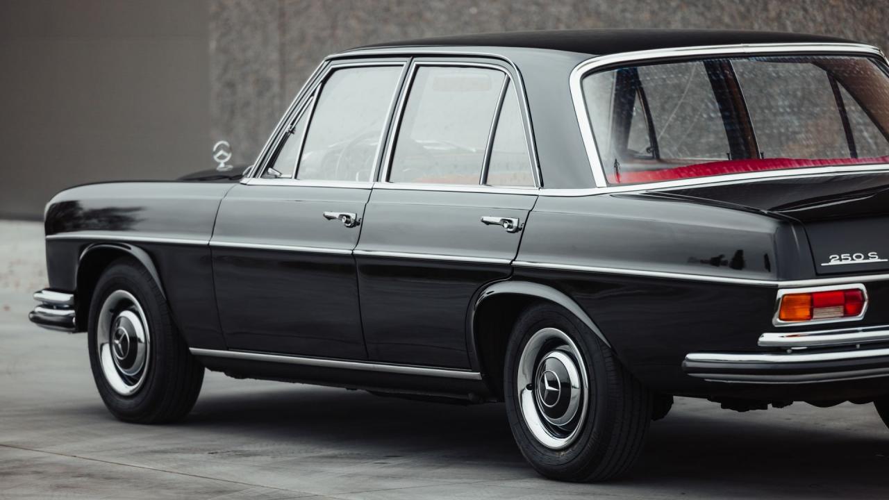 1966 Mercedes - Benz 250 S