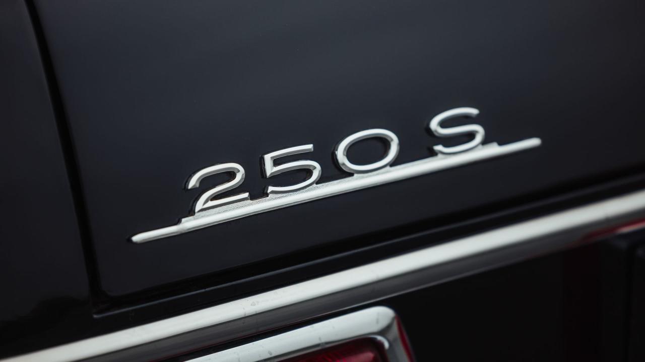 1966 Mercedes - Benz 250 S