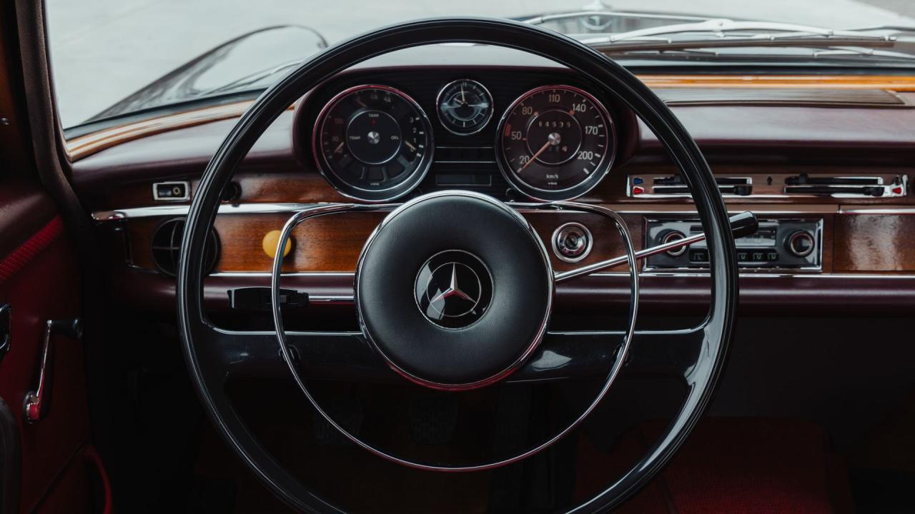 1966 Mercedes - Benz 250 S