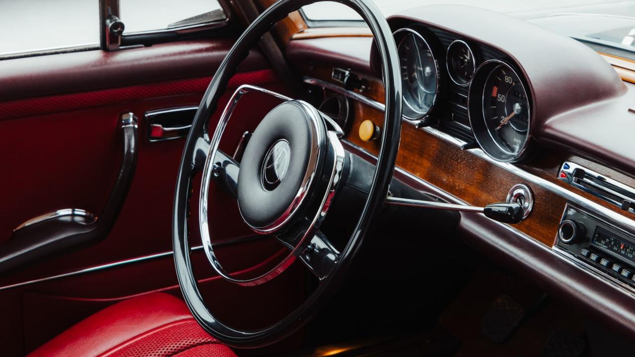 1966 Mercedes - Benz 250 S