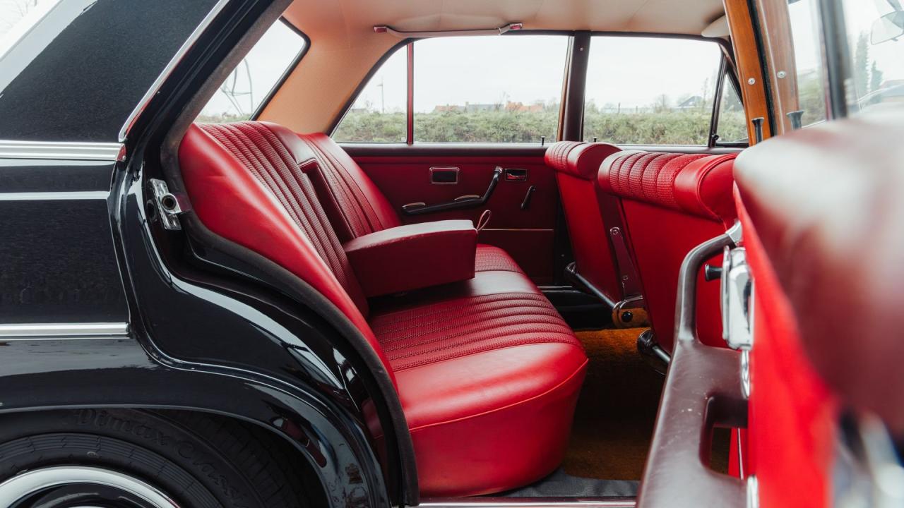 1966 Mercedes - Benz 250 S