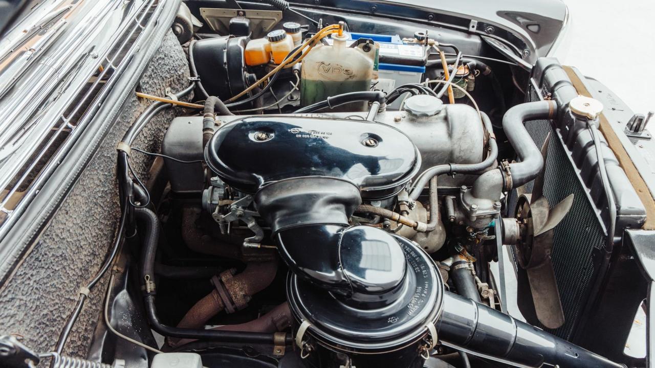 1966 Mercedes - Benz 250 S