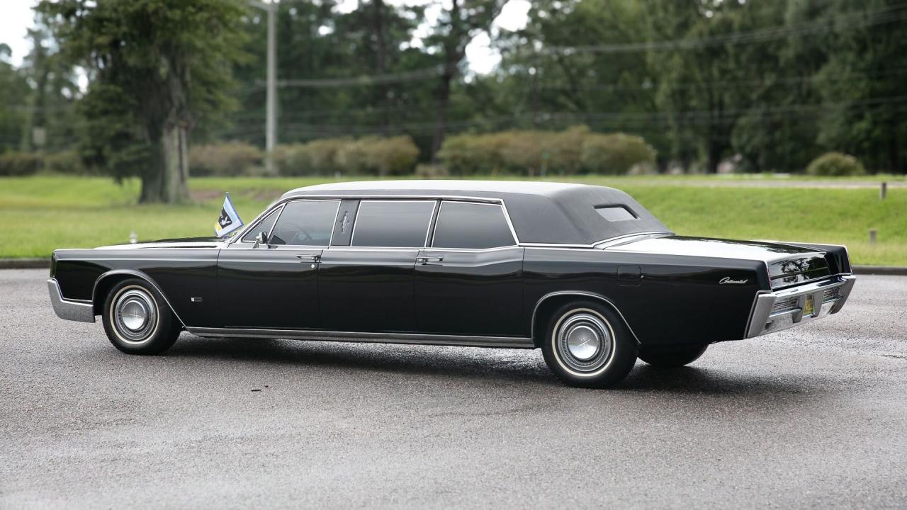 1967 Lincoln Continental Lehmann-Peterson Executive Limousine
