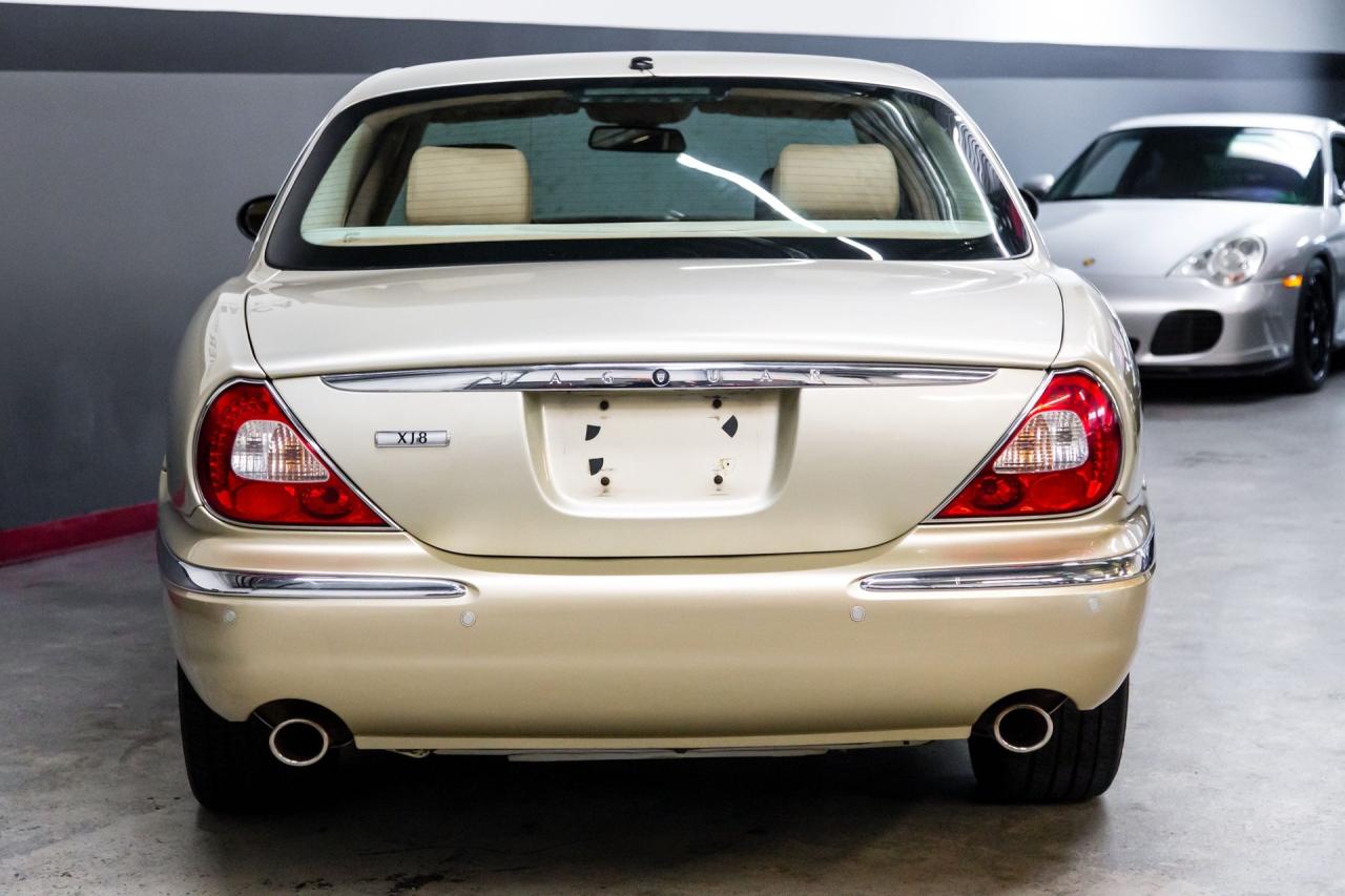 2006 Jaguar 42710 mile XJ8