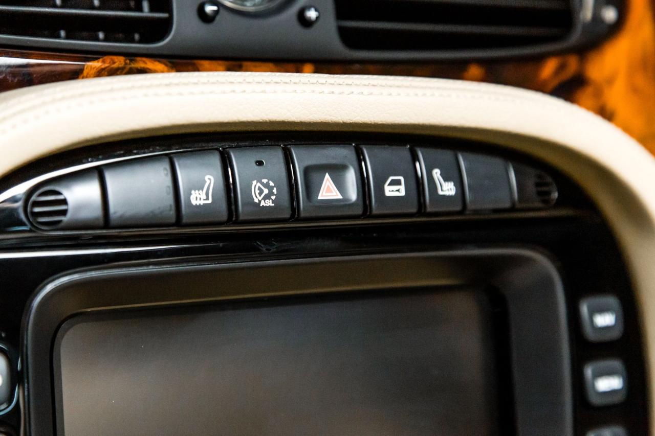 2006 Jaguar 42710 mile XJ8