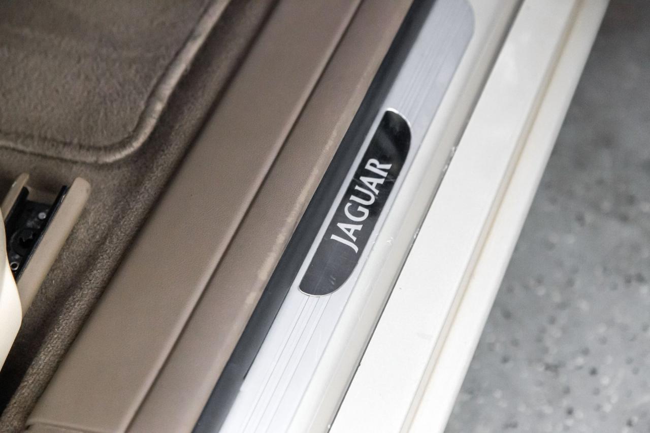 2006 Jaguar 42710 mile XJ8