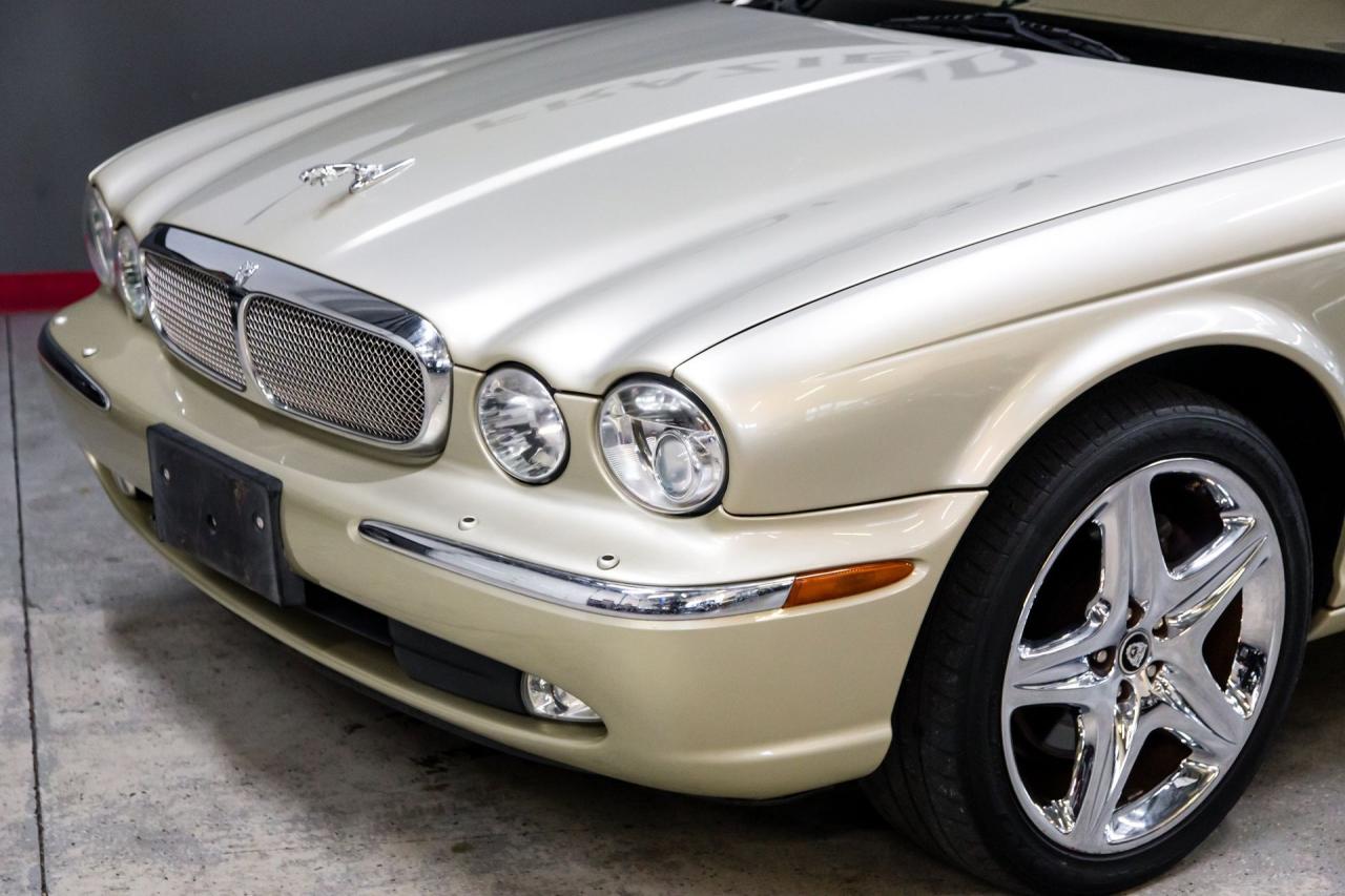 2006 Jaguar 42710 mile XJ8
