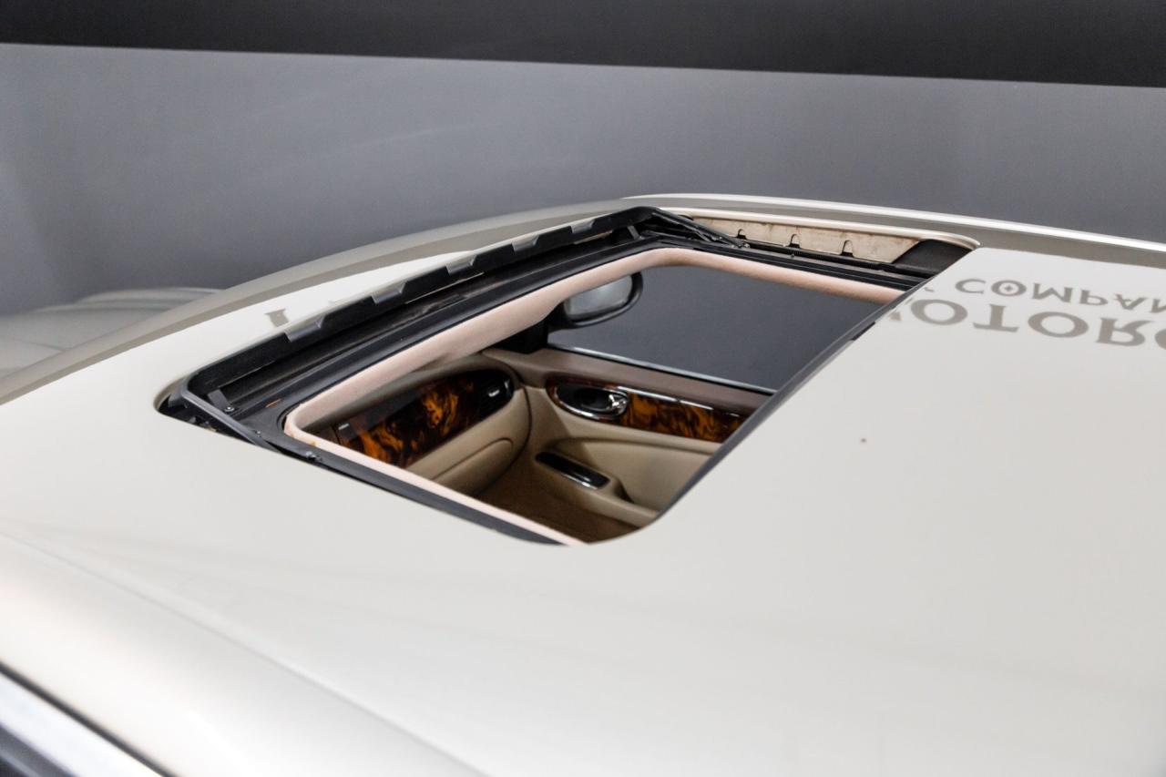 2006 Jaguar 42710 mile XJ8