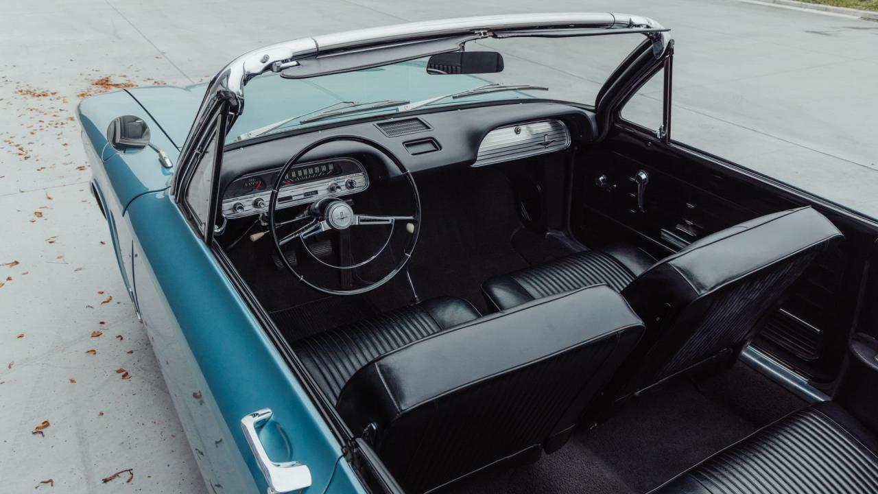 1963 Chevrolet Corvair Monza 900 Convertible