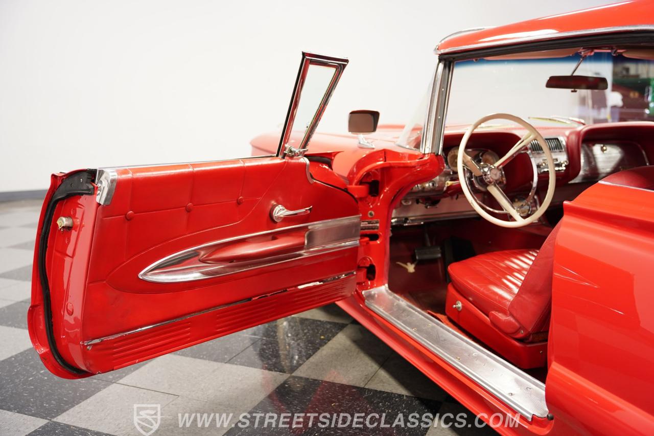 1960 Ford Thunderbird