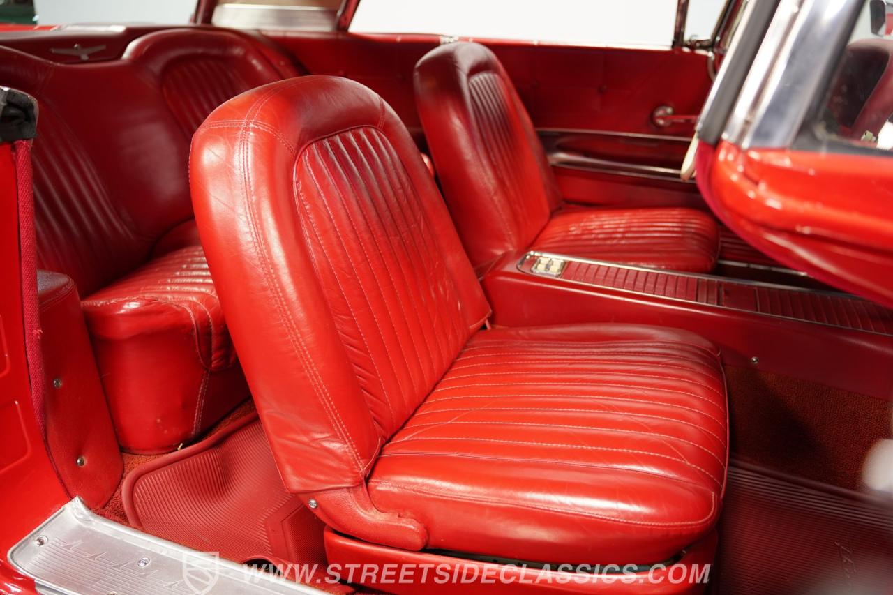 1960 Ford Thunderbird