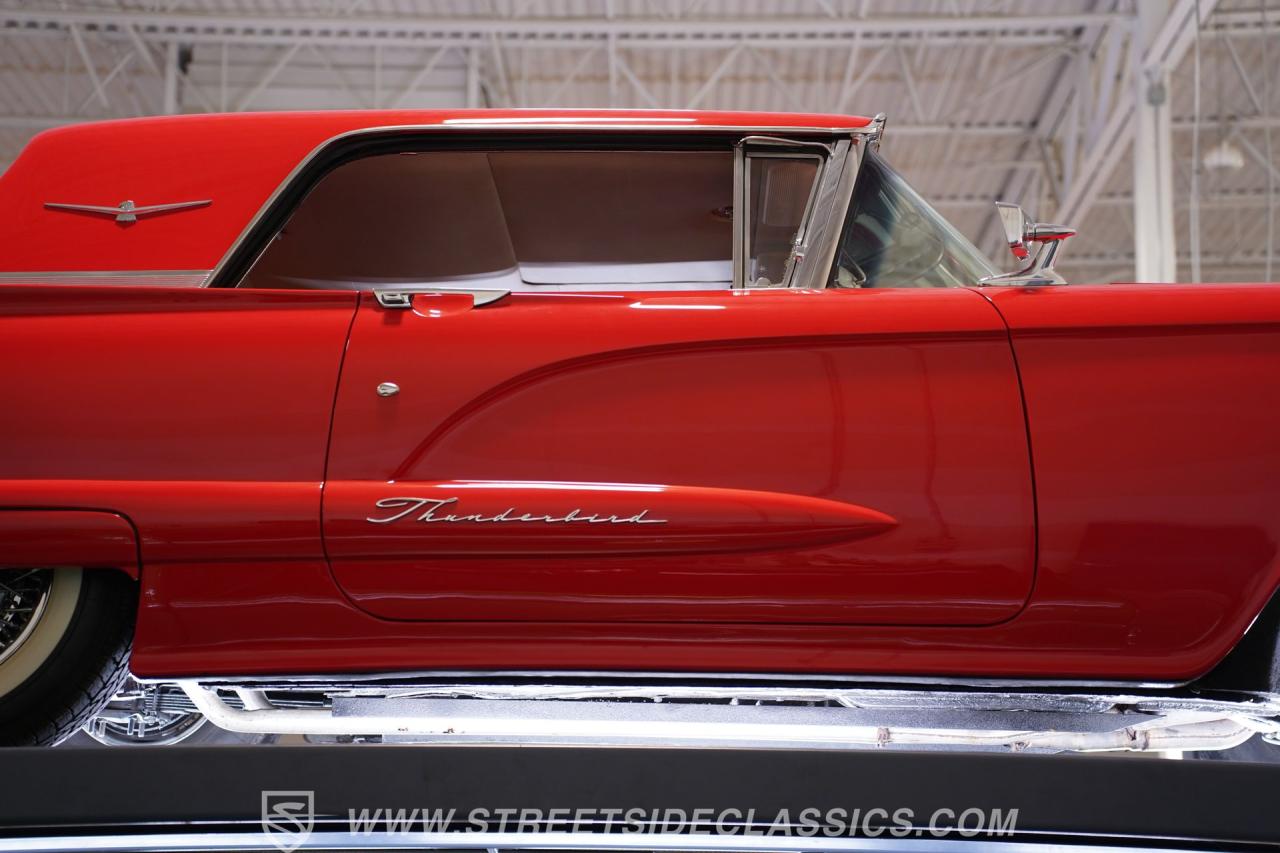 1960 Ford Thunderbird