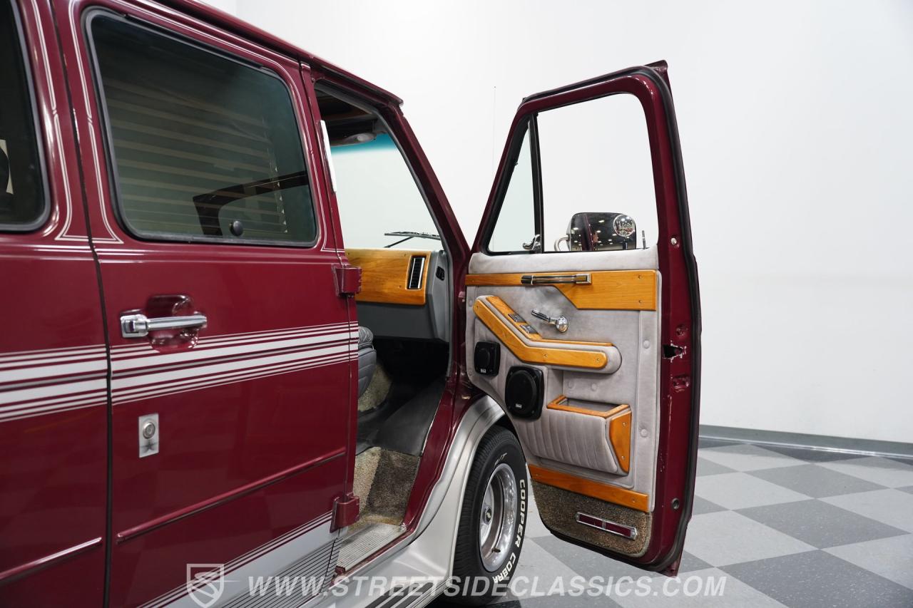 1990 Chevrolet G20 Conversion Van