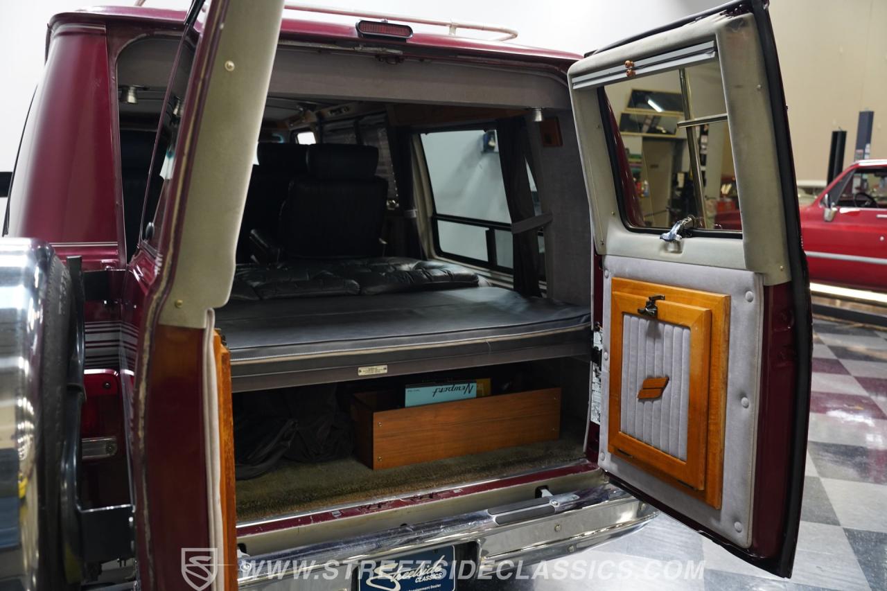 1990 Chevrolet G20 Conversion Van