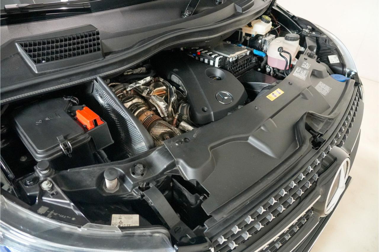 2025 Mercedes - Benz V-Class