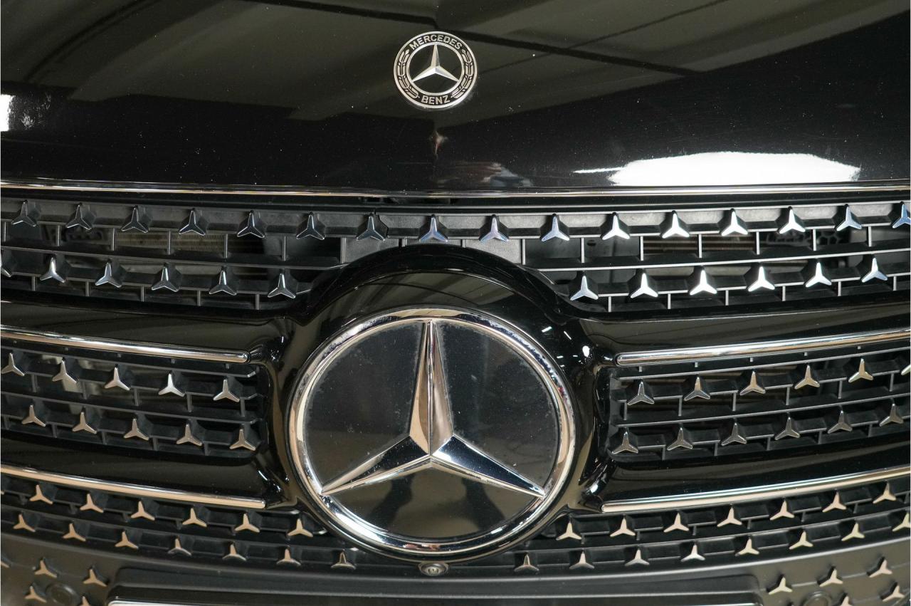 2025 Mercedes - Benz V-Class