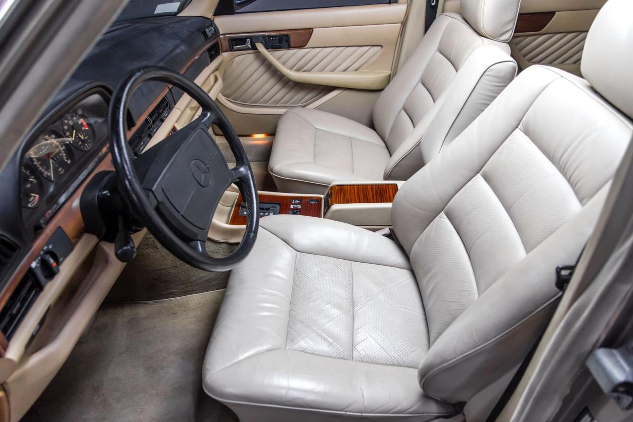 1989 Mercedes - Benz 420 SEL